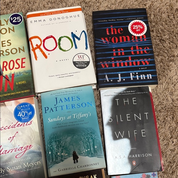 Assorted fiction Book Collection - Picture 3 of 5